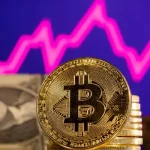 El precio de Bitcoin se desploma mientras se liquidan $245 millones en posiciones largas de criptomonedas